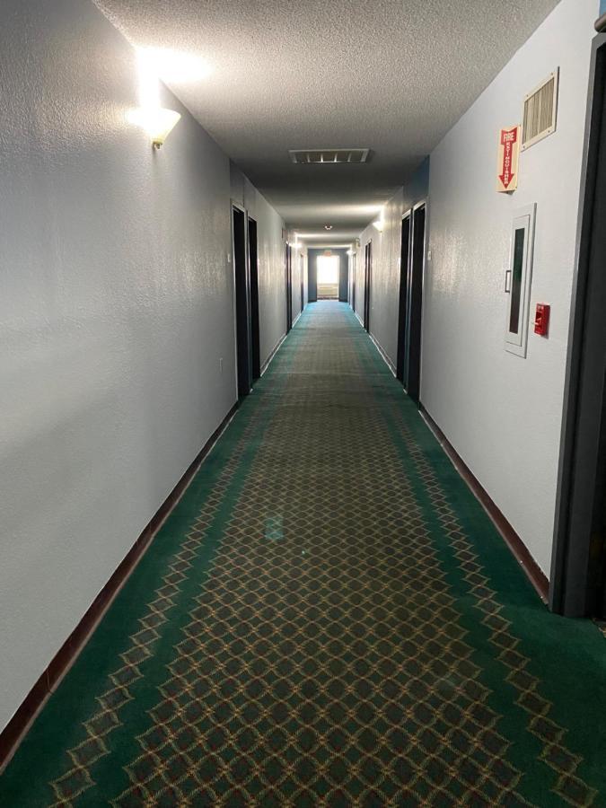Days Inn By Wyndham Perryville Dış mekan fotoğraf