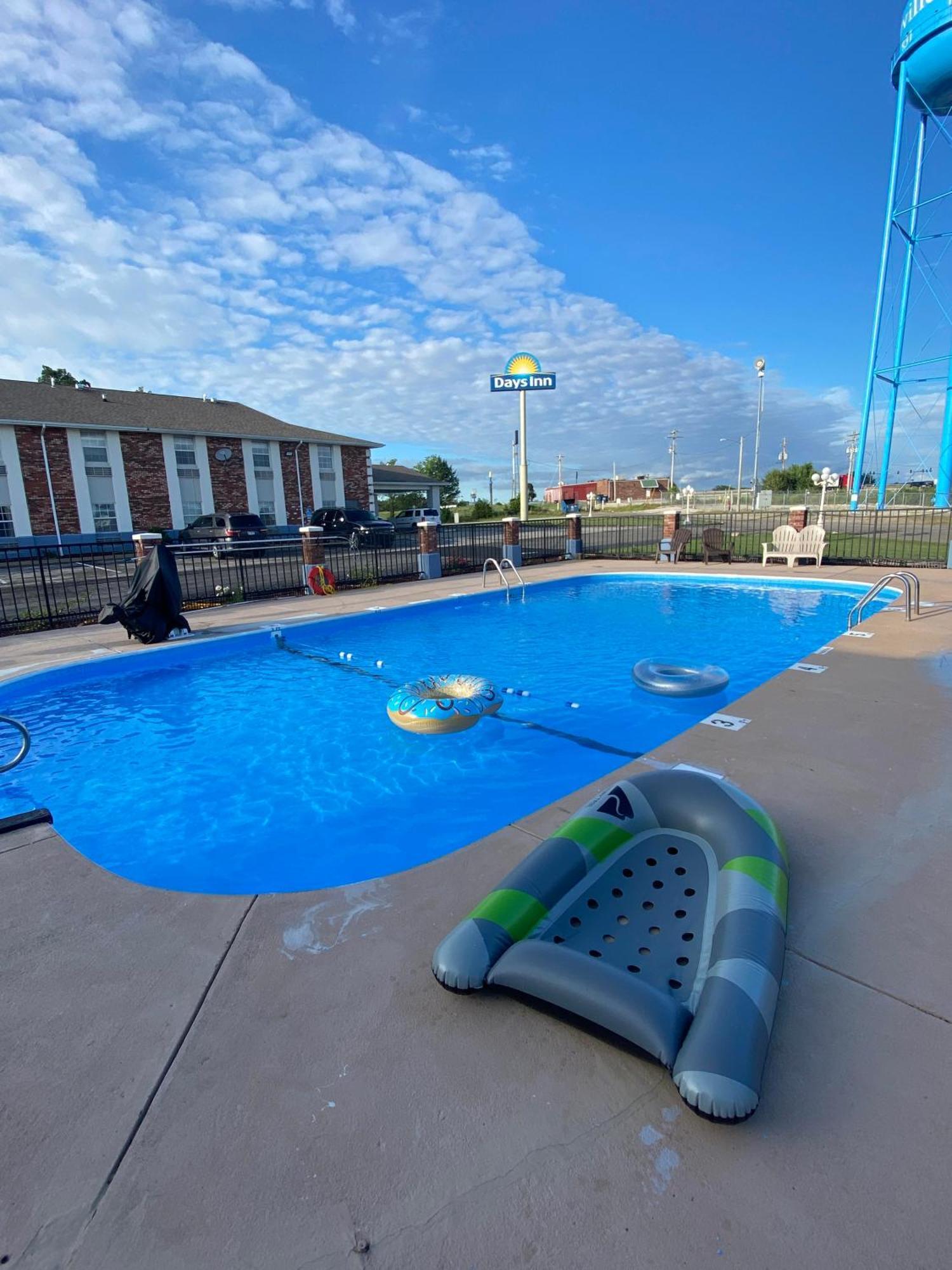 Days Inn By Wyndham Perryville Dış mekan fotoğraf